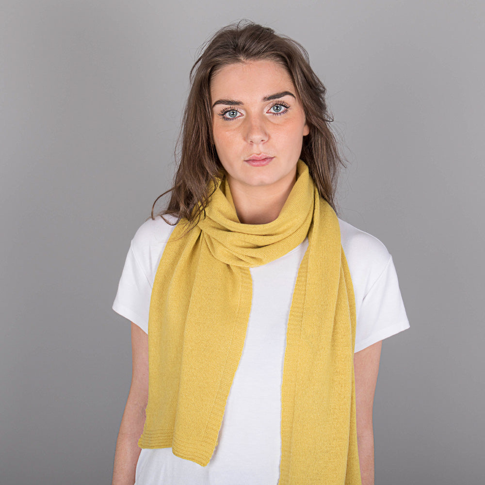 Ladies Lambswool Plain Knit Scarf in Brass