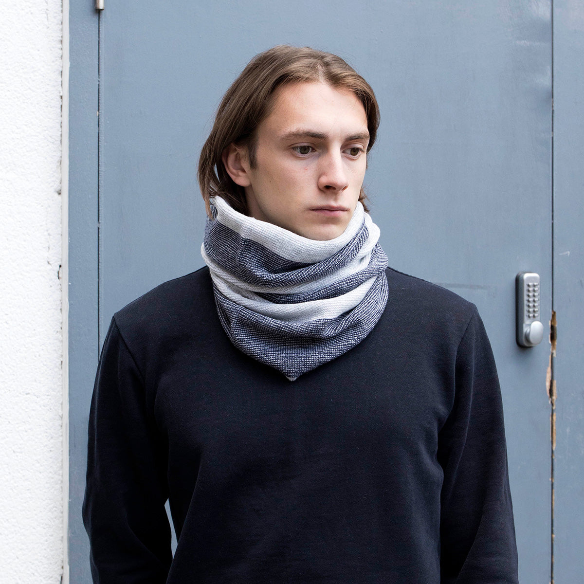 Men's Lambswool Purl Knit Neck Warmer in Navy