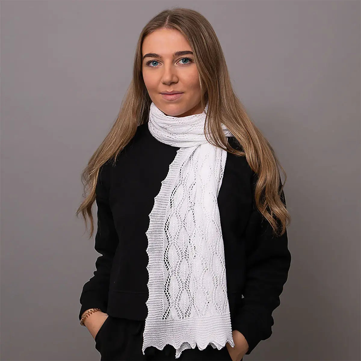 Cotton Lace Knit Scarf in White