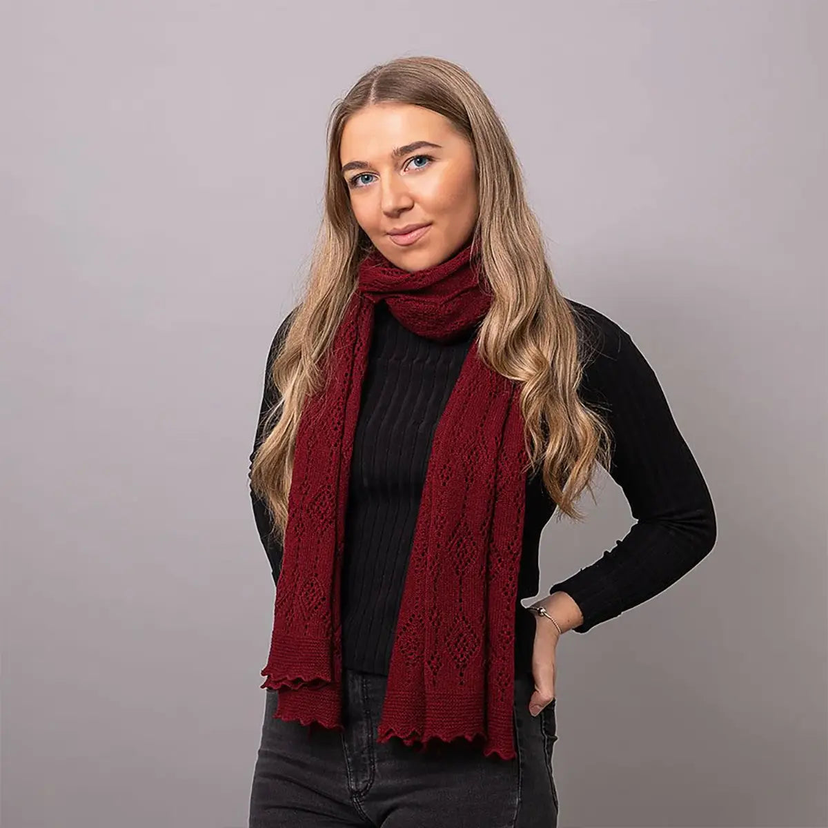 Jewel Cashmere Scarf in Claret