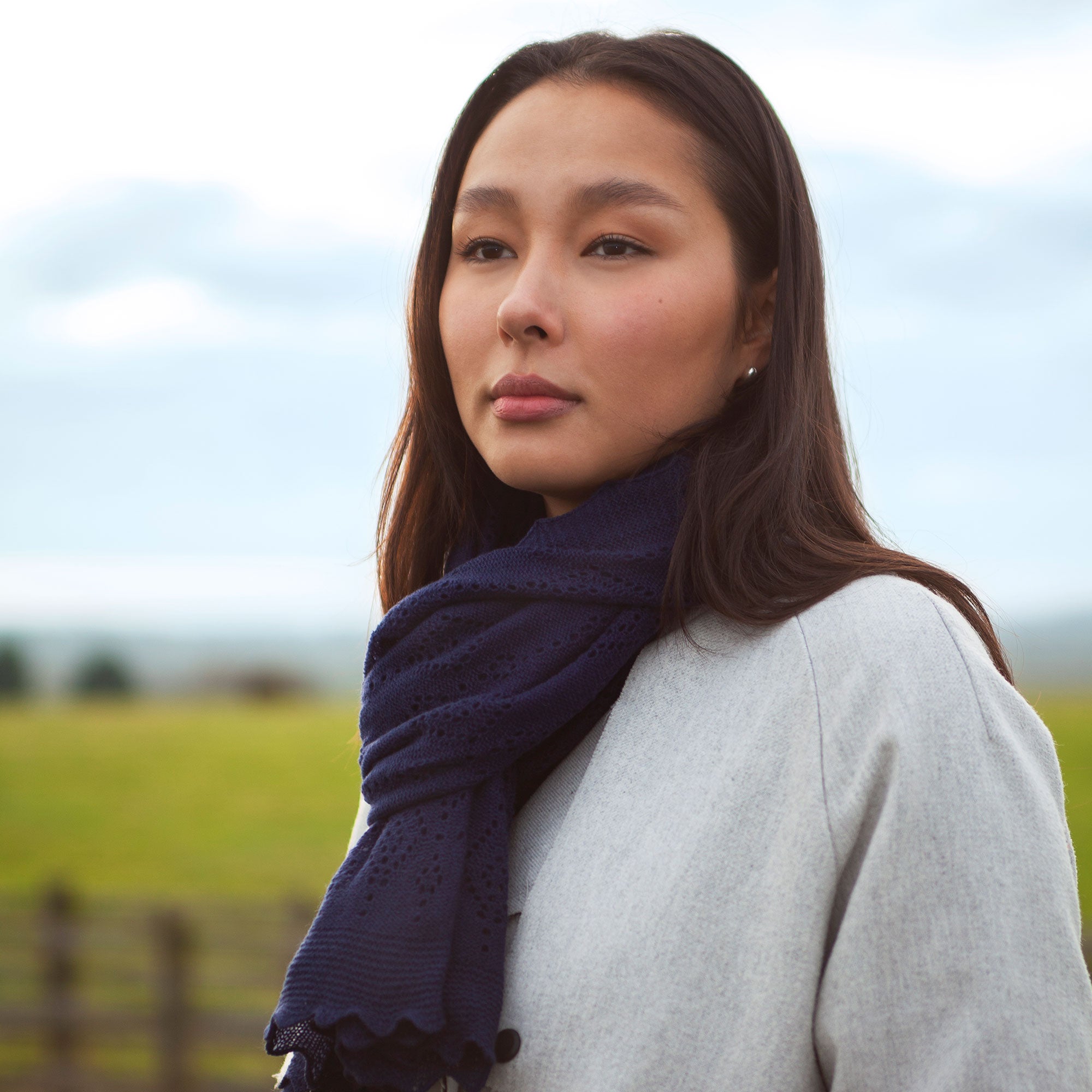 Jewel Cashmere Scarf in Navy