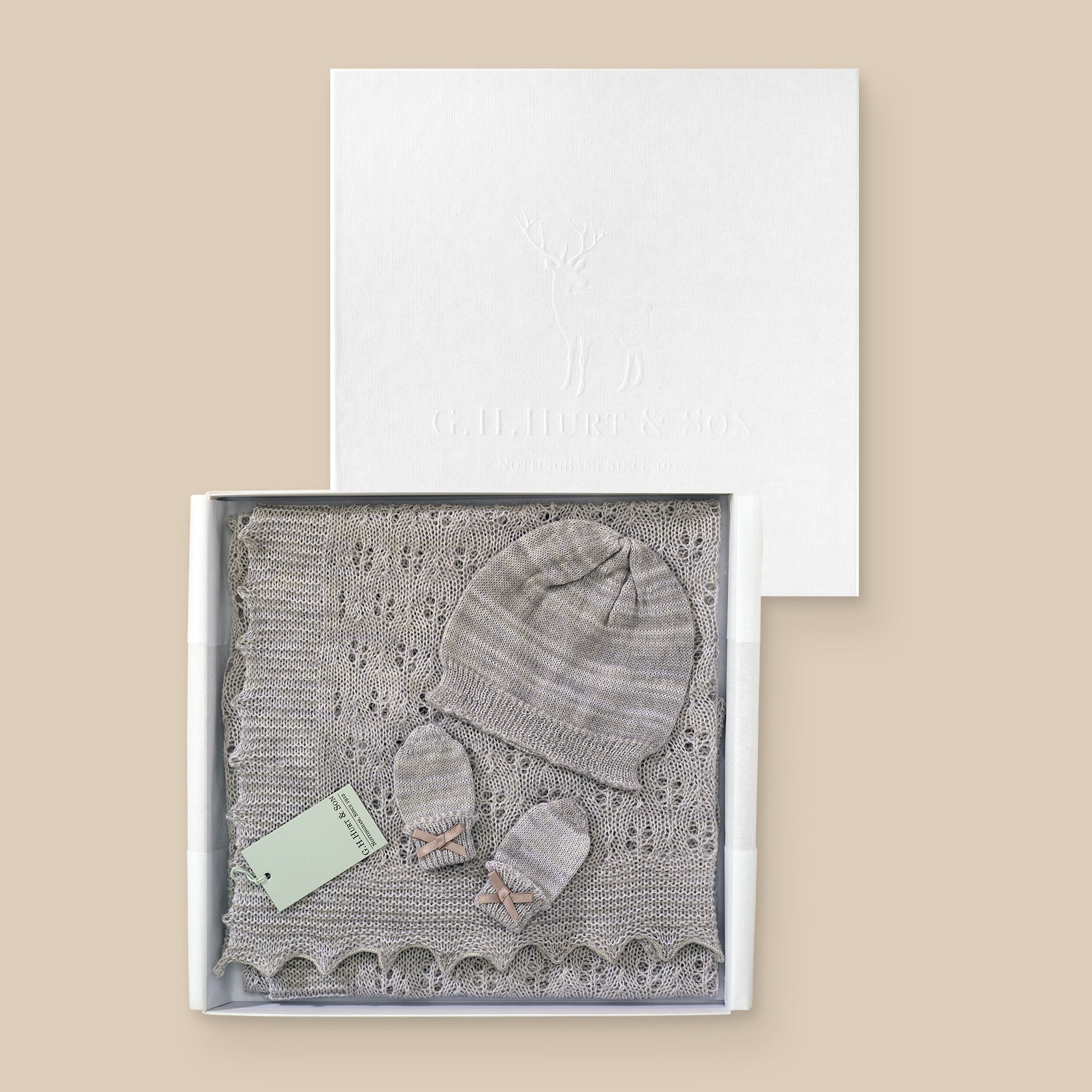 Kitten Paw Wool Baby Gift Set in Grey