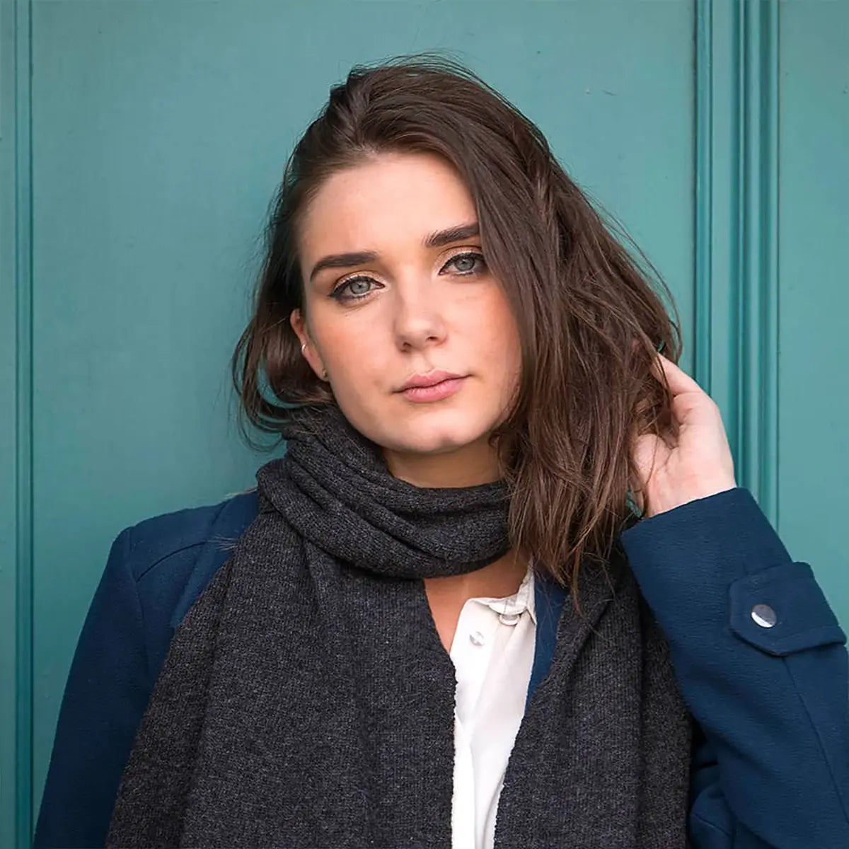 Ladies Lambswool Plain Knit Scarf in Charcoal