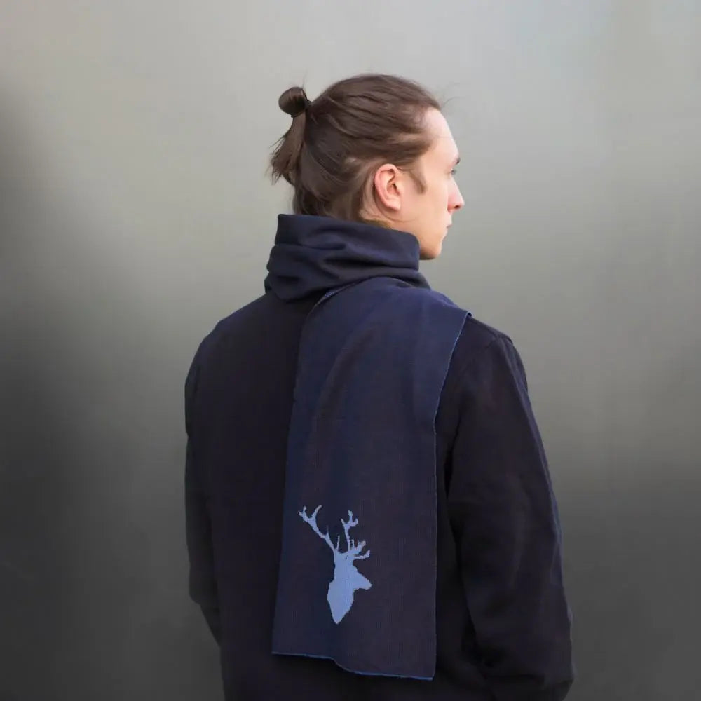 Merino Wool Stag Scarf in Navy