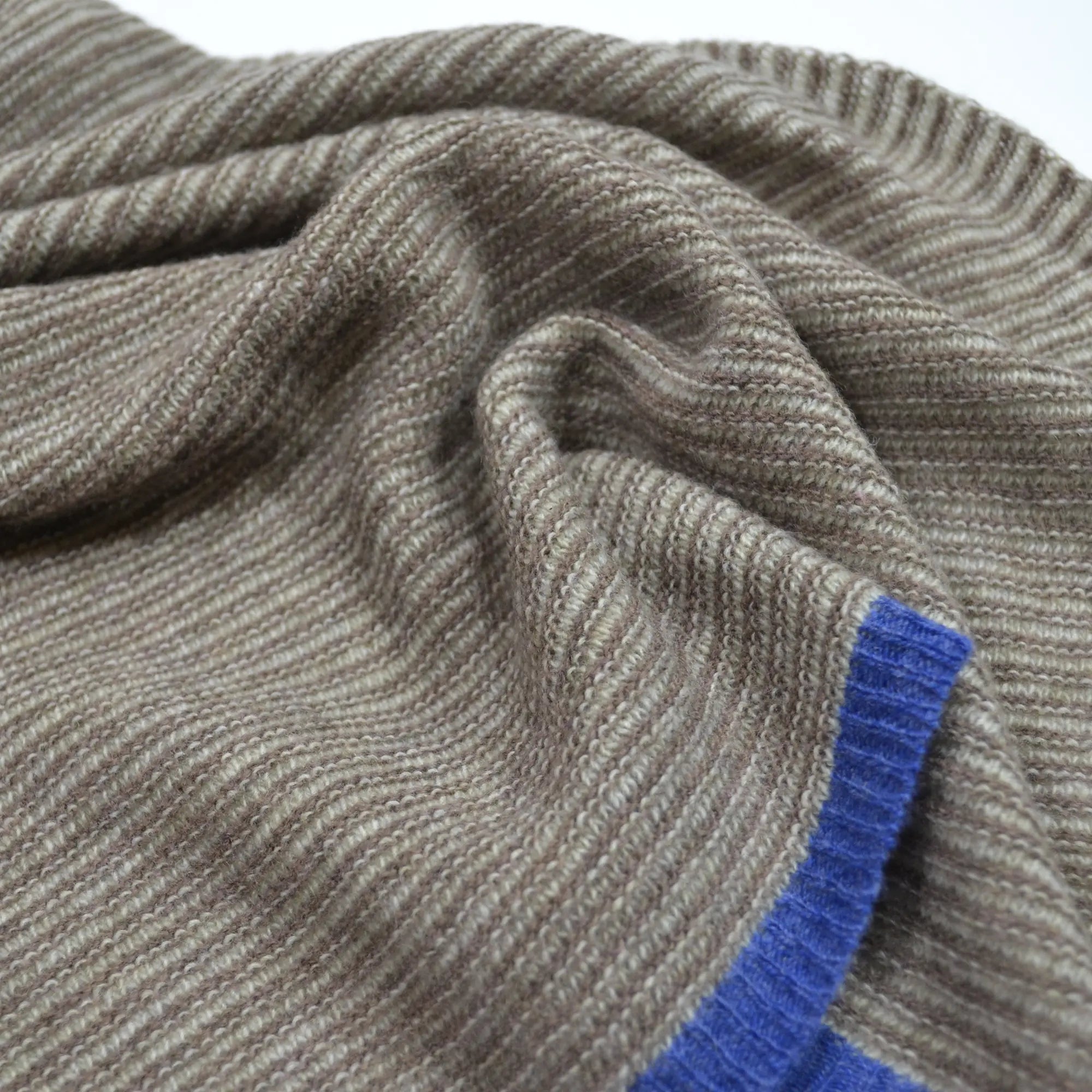 Ladies Lambswool Fine Stripe Scarf in Taupe Detail