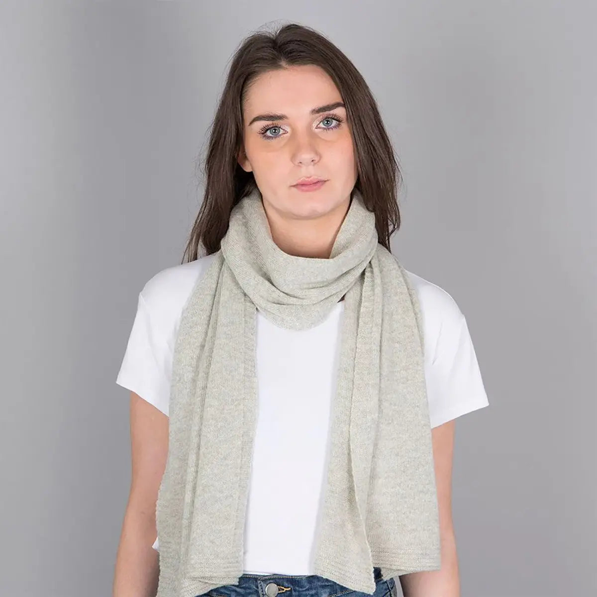Ladies Lambswool Plain Knit Scarf in Silverbirch