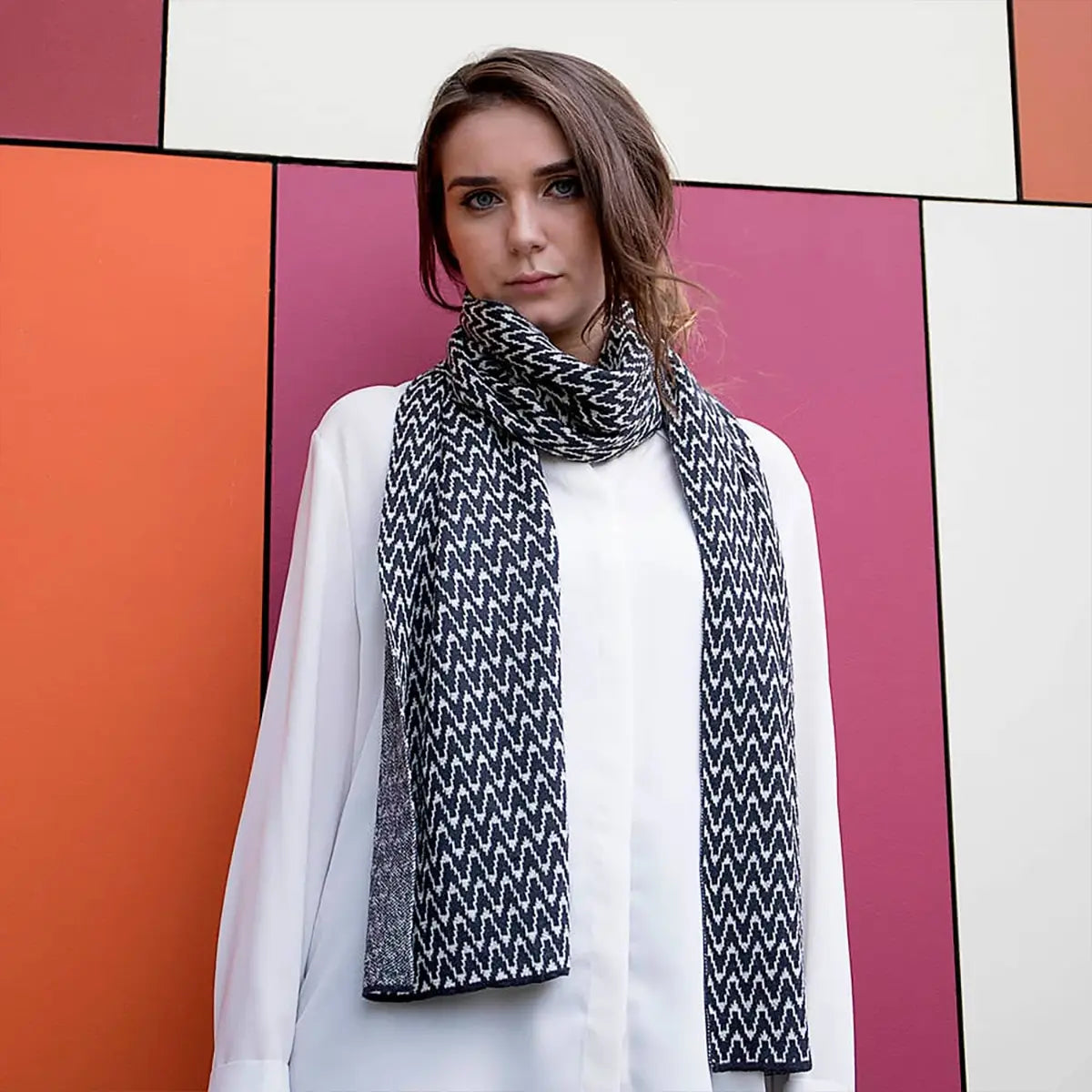 Ladies Zig Zag Wool Scarf in Slate Grey