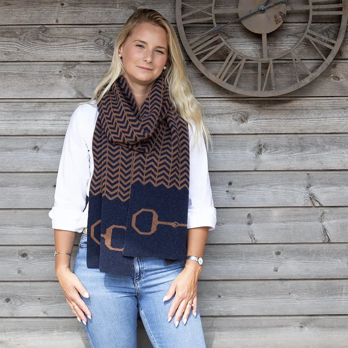 Lambswool Snaffle Bit Scarf in Navy