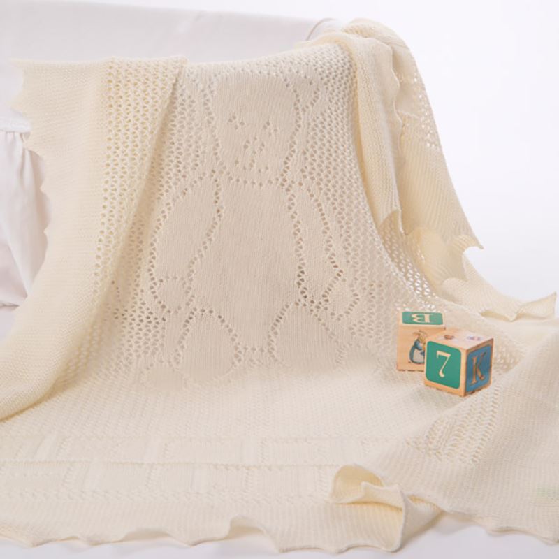 teddy alphabet cream shawl pattern 
