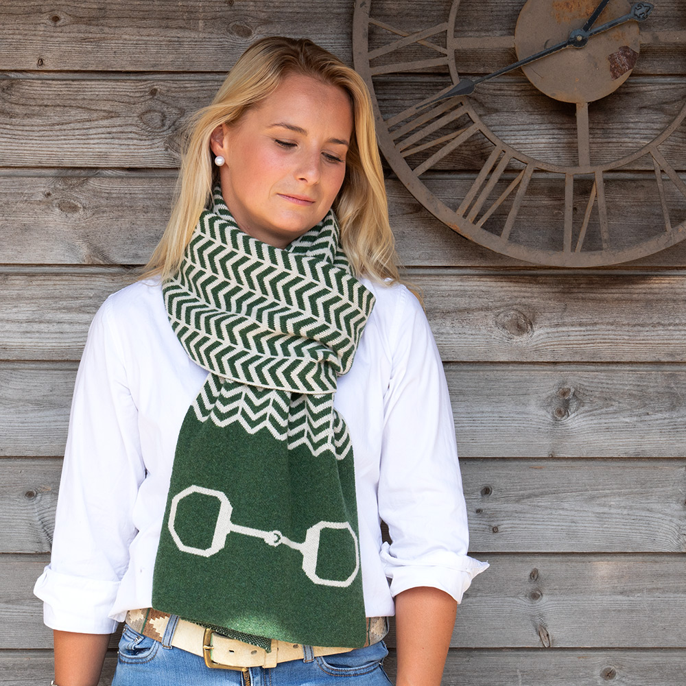 THe Lambswool Snaffle Bit Scarf